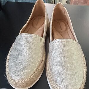 Universal Thread Metallic Silver Espadrille Slip-Ons